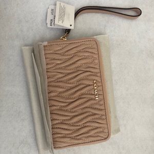 AUTHENTIC COACH WALLET